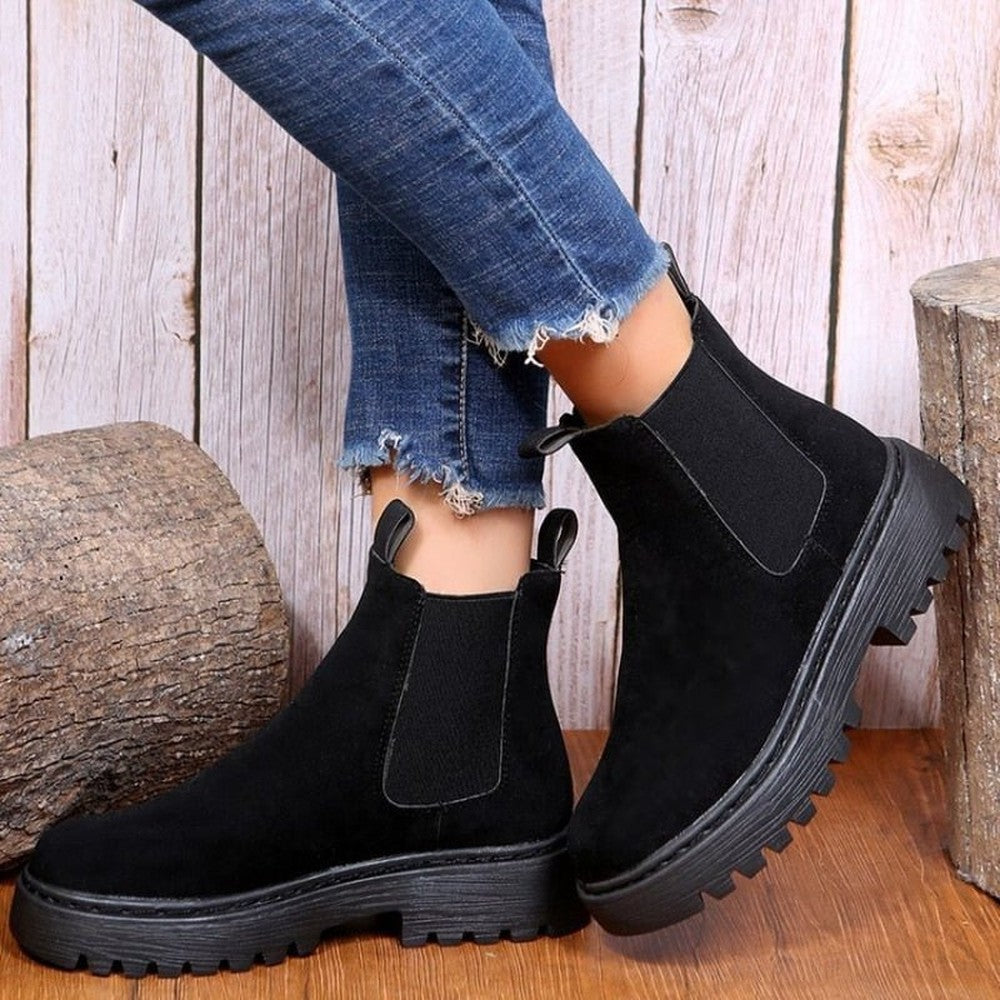 Women's Chelsea Ankle Boots with Lug Sole - Gemma - Black