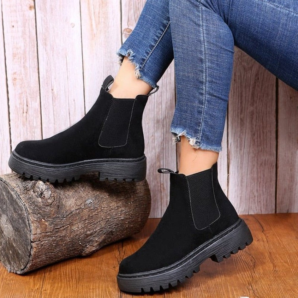 Women's Chelsea Ankle Boots with Lug Sole - Gemma - Black