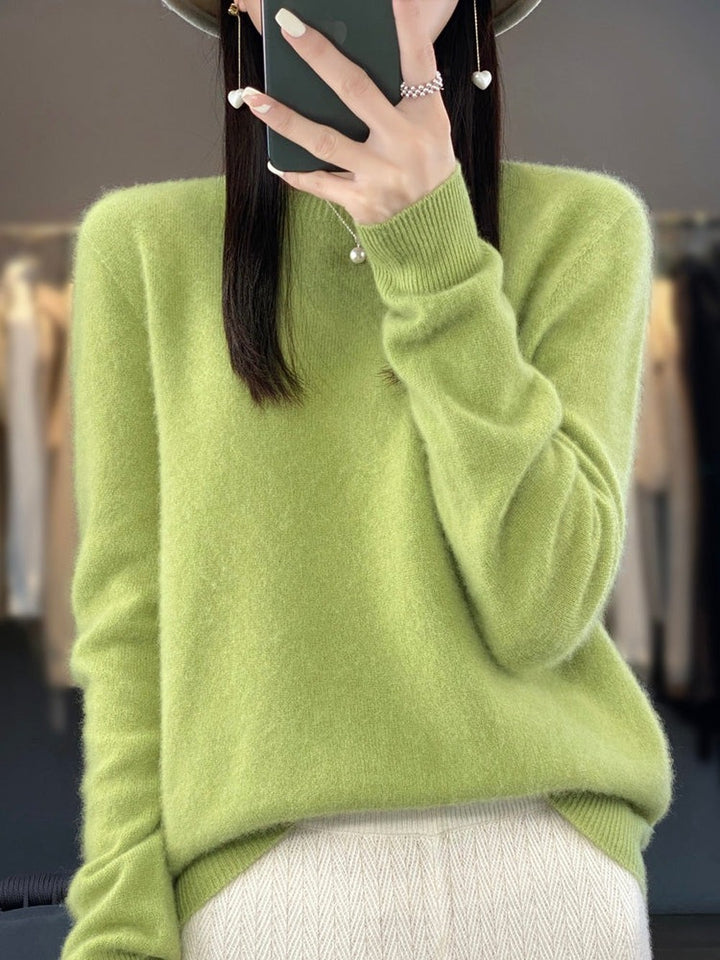 Women's Classic Crew Neck Sweater with Long Sleeves - Ida - Lime