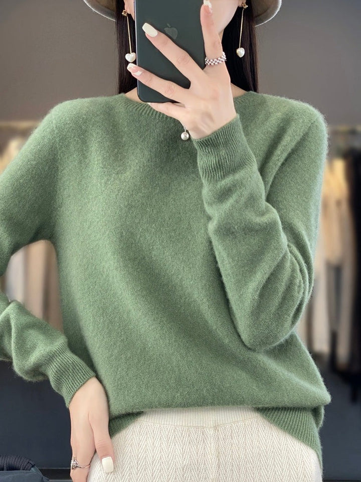 Women's Classic Crew Neck Sweater with Long Sleeves - Ida - Sage Green