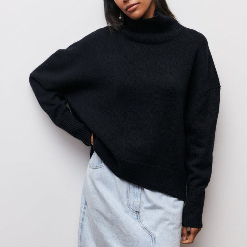 Women's Oversized Turtleneck Sweater with Side Slits - Lila - Black